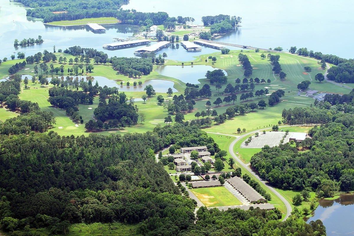 An aerial shot of Goose Pond Colony Resort