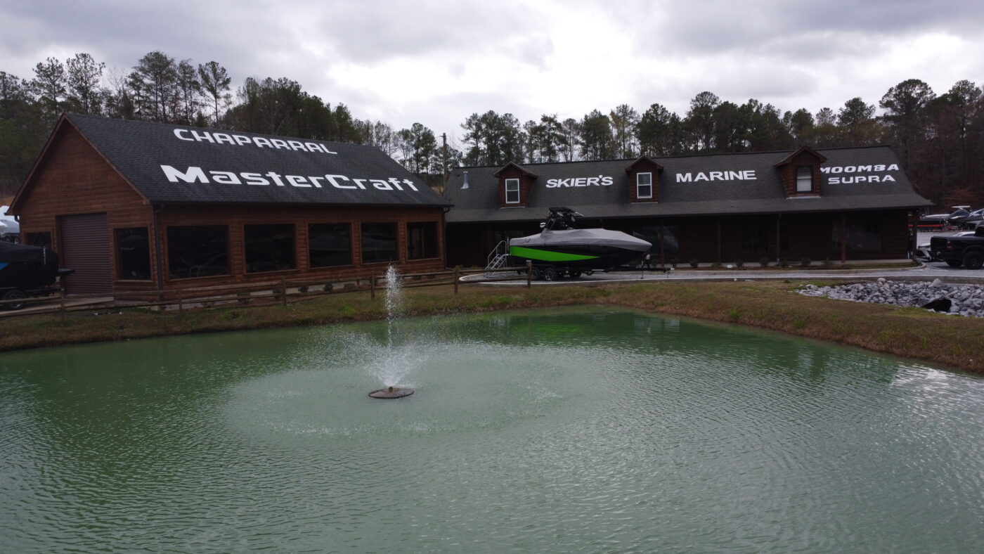 An exterior shot of a wake boat dealership in Alabama.