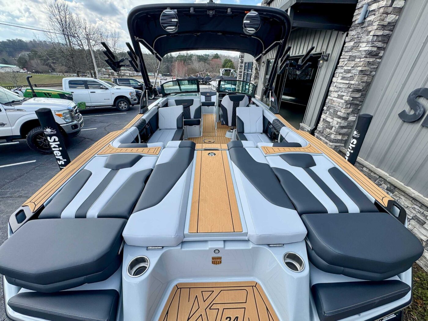 2026 MasterCraft XT24 N07836BT - Boat Dealer | Skier's Marine