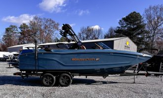 2025-Mastercraft-XT24-ID04326622_1