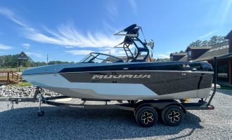 2025-Moomba-Max-ID04359844_1
