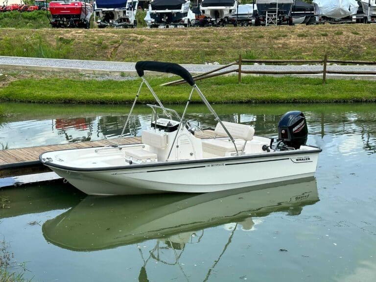 2024-Boston-Whaler-150-Montauk-ID00001049_15.jpg - m08px640