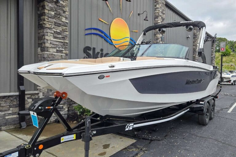 2024-MasterCraft-XT24-ID00543370_3.jpg - m08q3nlj