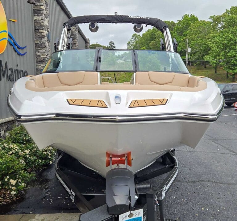 2024-MasterCraft-XT24-ID00543370_4.jpg - m08q3p4b