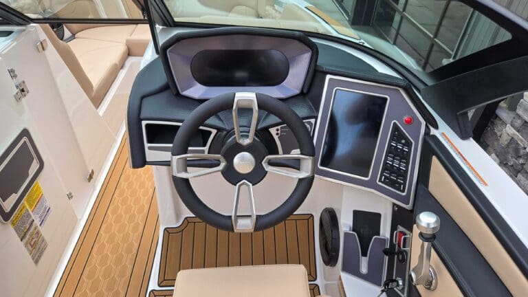 2024-MasterCraft-XT24-ID00543370_26.jpg - m08q50rq