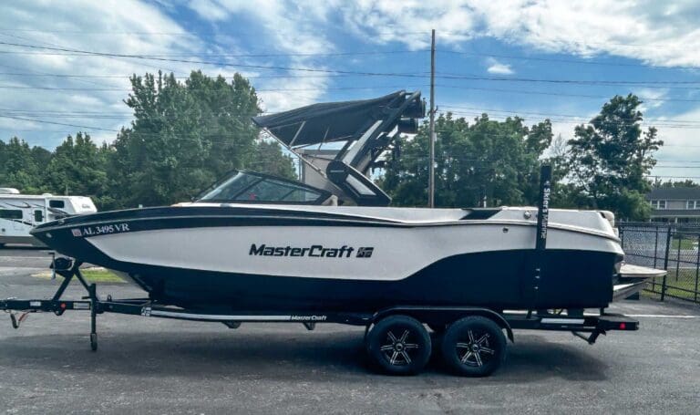 2022-MasterCraft-XT24-ID01087417_1.jpg - m0f3xfdo