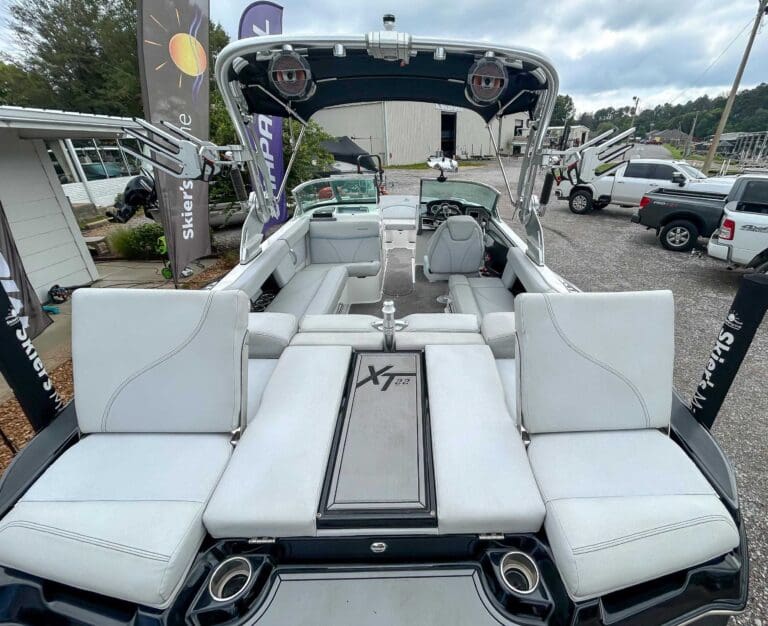 2019-MasterCraft-XT22-ID00540963_9.jpg - m18hzmrl