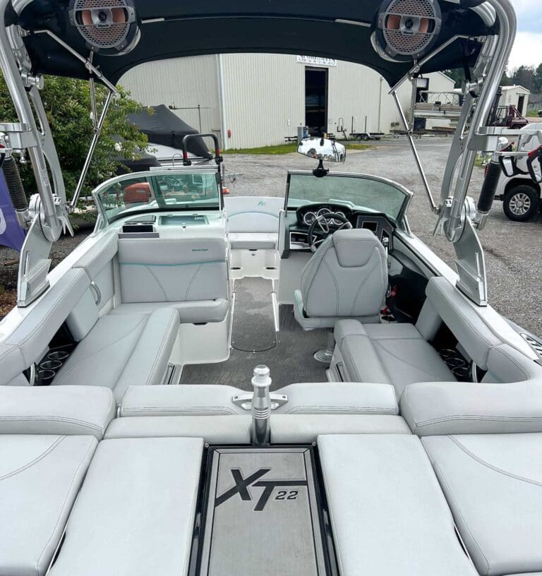 2019-MasterCraft-XT22-ID00540963_10.jpg - m18hzobm