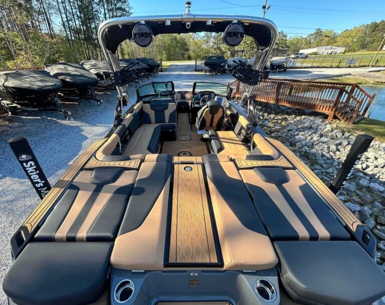 2024-MasterCraft-XT23-ID00017119_8.jpg - m2jfskg1